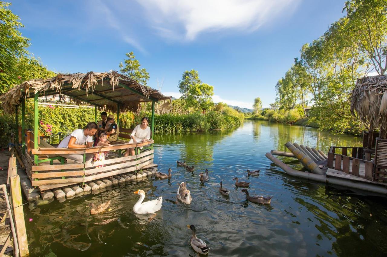 Promisedland Resort & Lagoon Shoufeng Extérieur photo